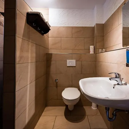 Motel Roadcamp - American & Sportsbar 3*