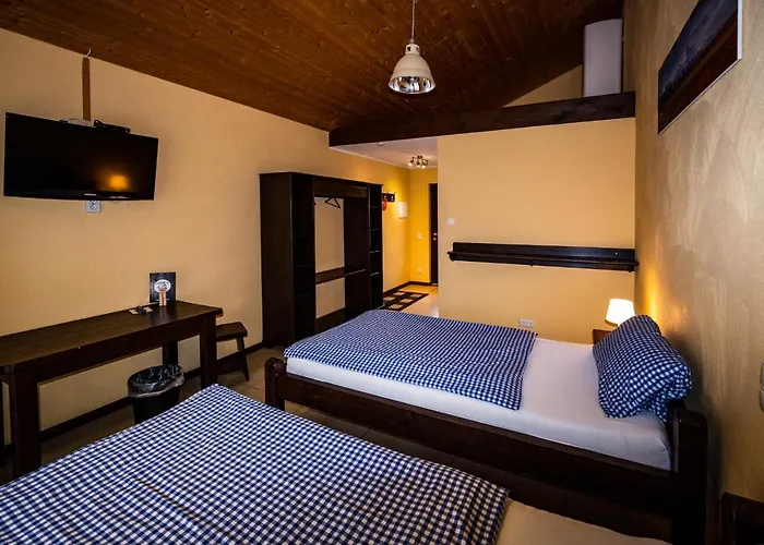 Motel Roadcamp - American & Sportsbar 3*