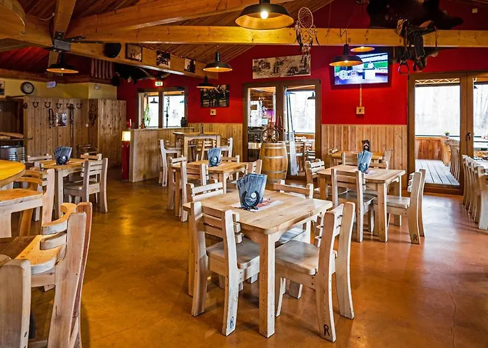 מוטל Roadcamp - American & Sportsbar 3*