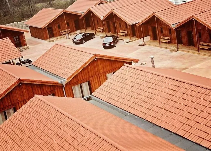 Motel Roadcamp - American & Sportsbar 3*